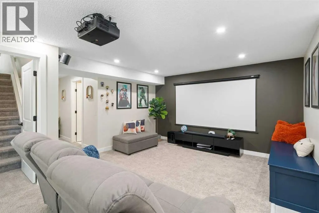 335 Sierra Madre Court SW