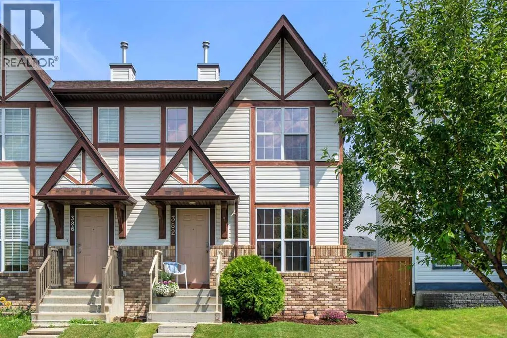 382 Elgin View SE