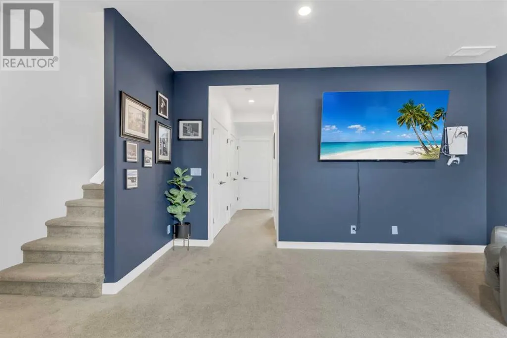D, 20 Evergreen Way