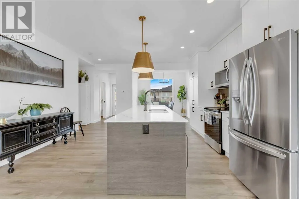 D, 20 Evergreen Way