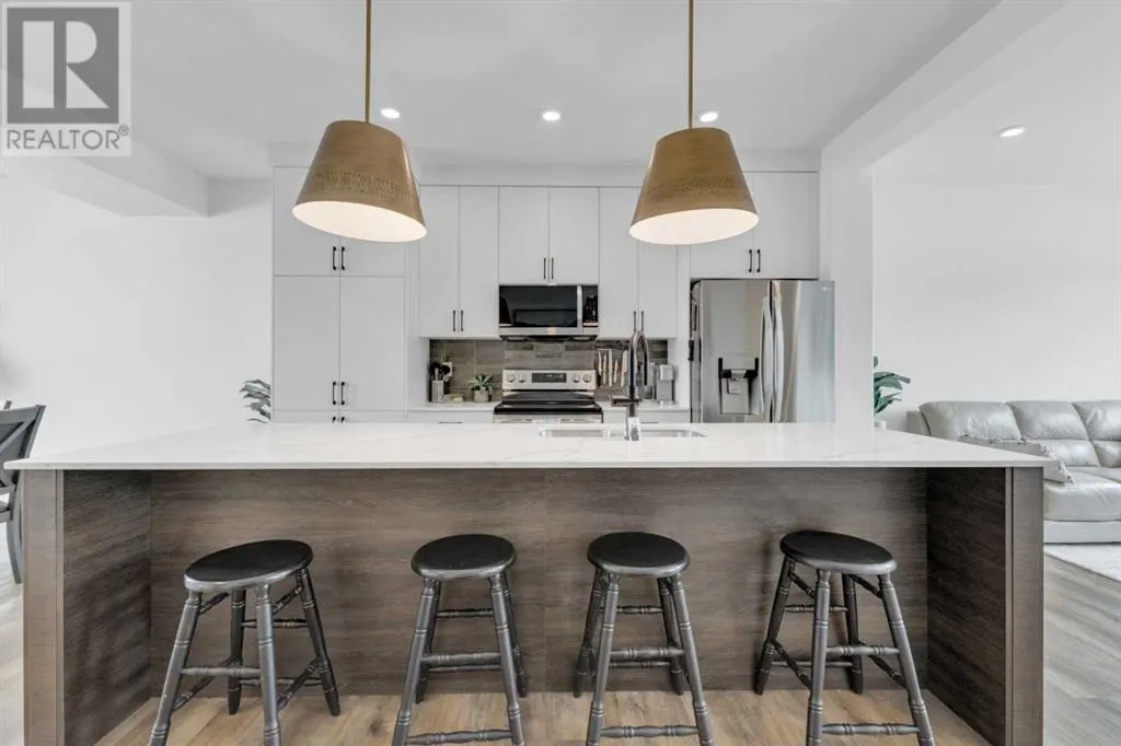 D, 20 Evergreen Way