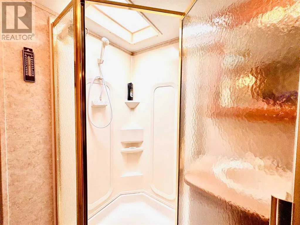 35, 12036 Twp Rd 422