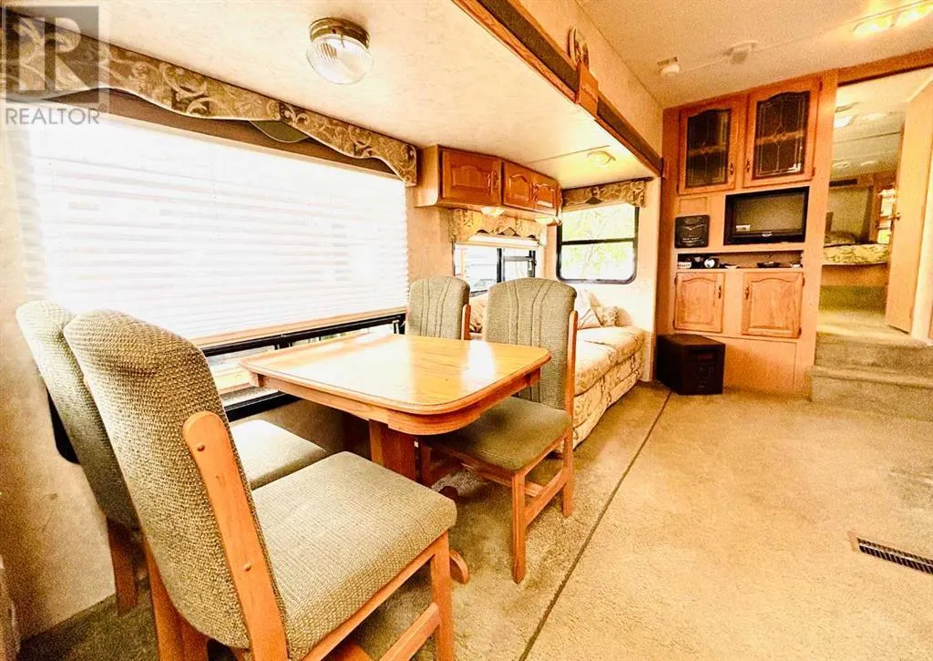 35, 12036 Twp Rd 422