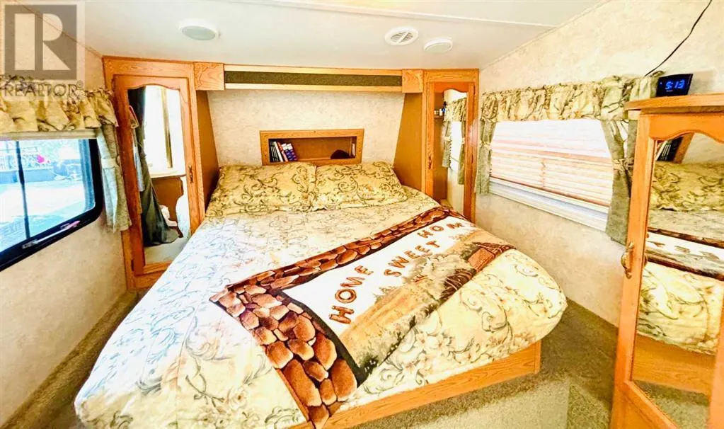 35, 12036 Twp Rd 422