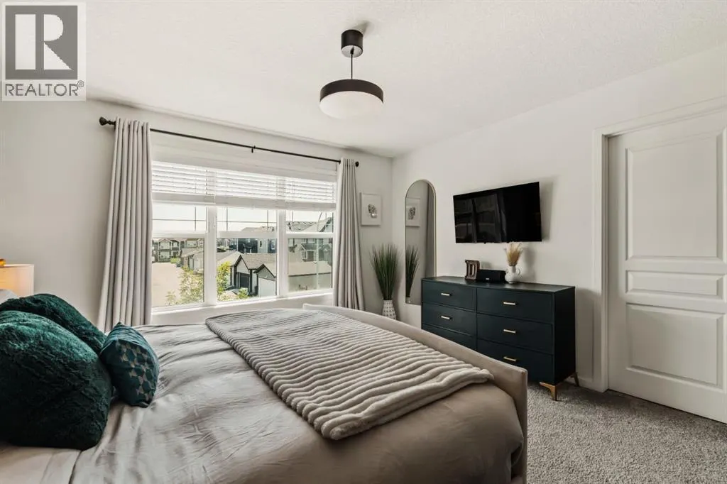366 Magnolia Square SE