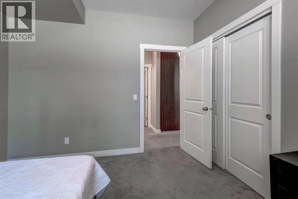 213, 300 Marina Drive