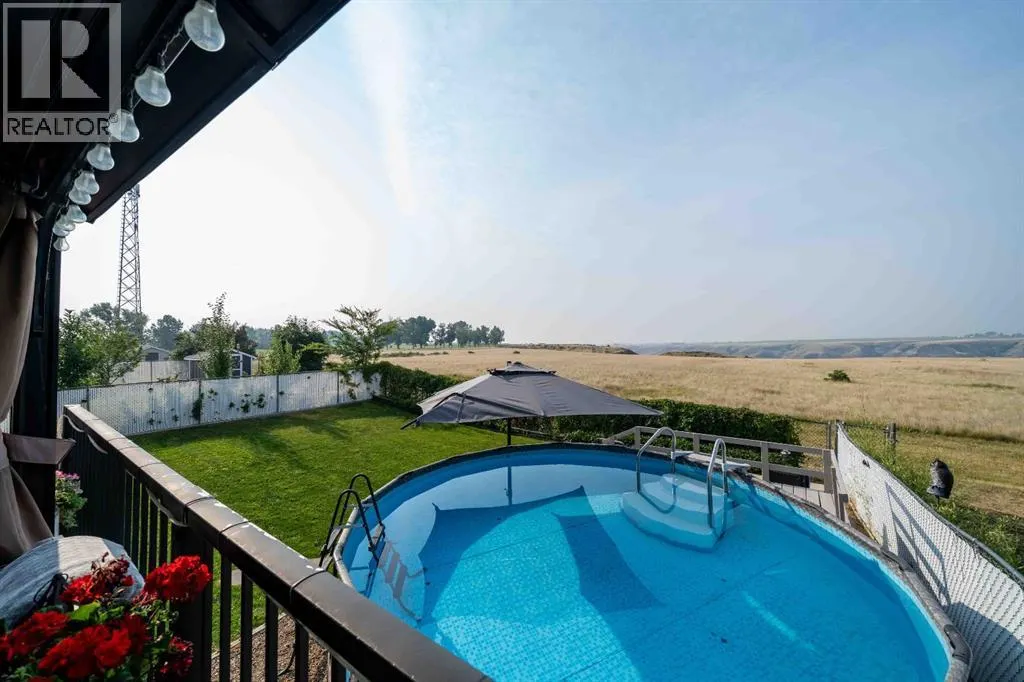 110 Redcliff Way SW