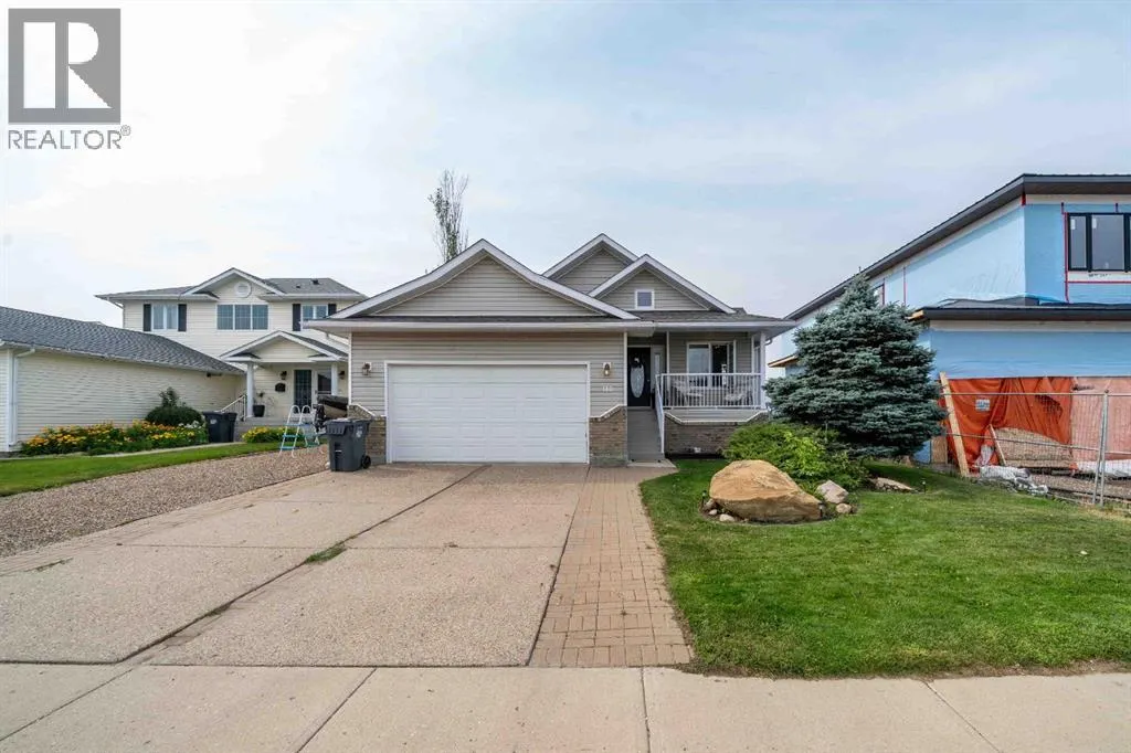 110 Redcliff Way SW