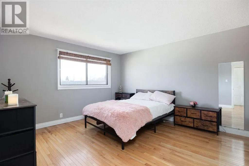 237 Ermine Crescent