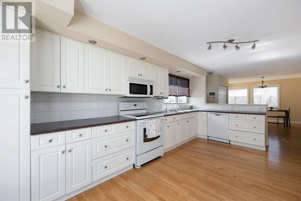 237 Ermine Crescent