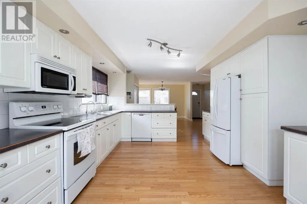 237 Ermine Crescent