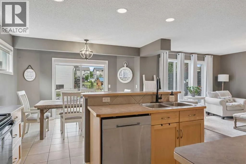 241 Westmount Crescent