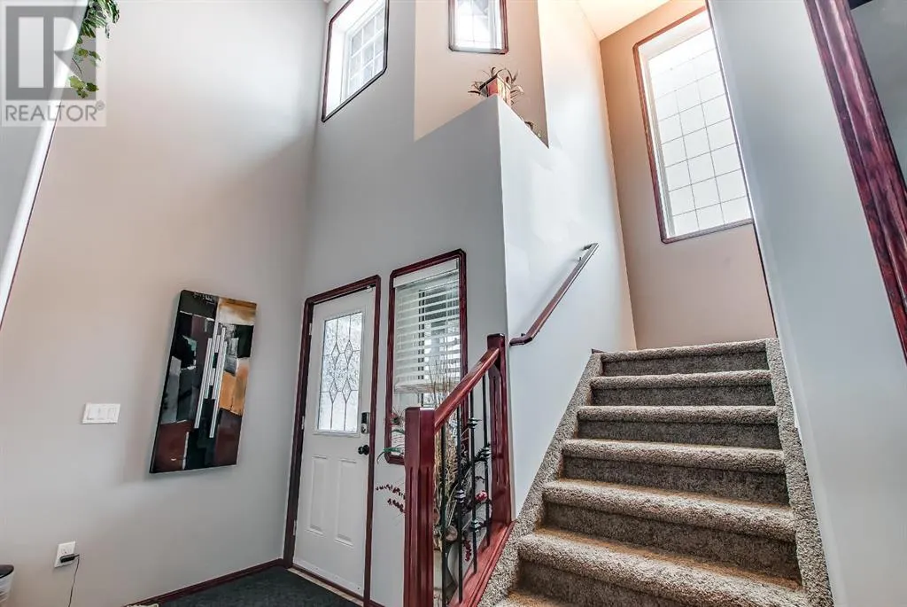 164 Somerside Way SE