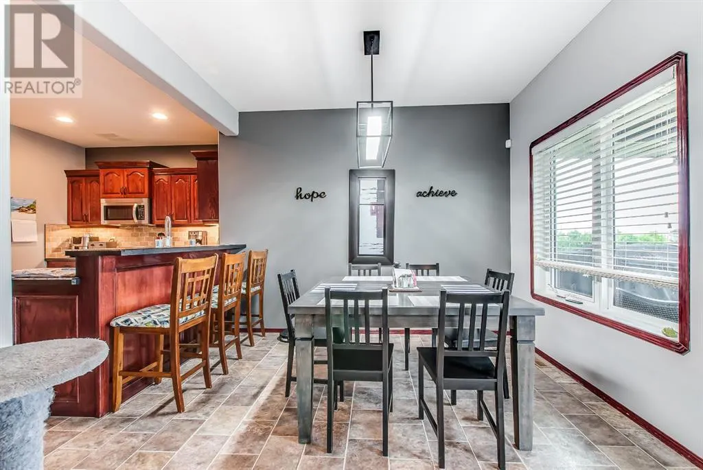 164 Somerside Way SE