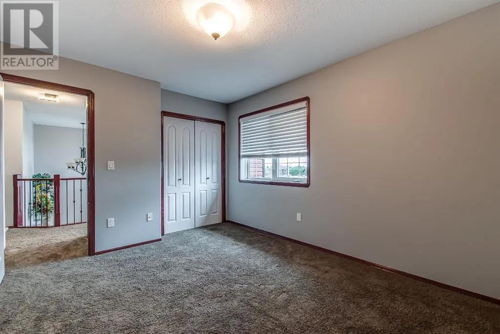 164 Somerside Way SE
