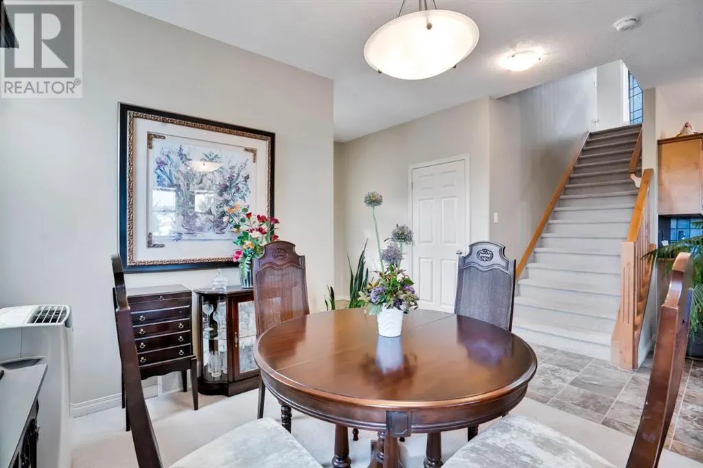 28 Elmont Mews SW