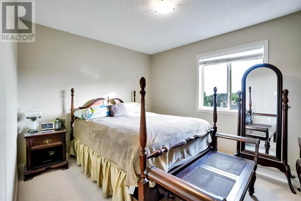 28 Elmont Mews SW