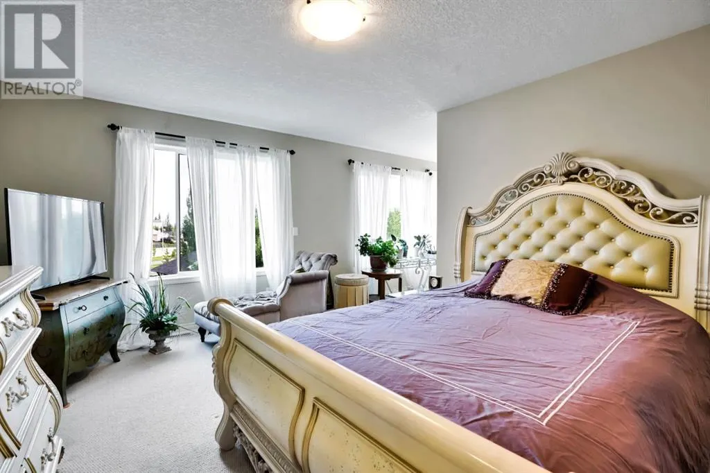 28 Elmont Mews SW