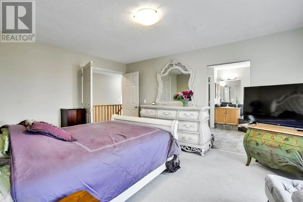 28 Elmont Mews SW