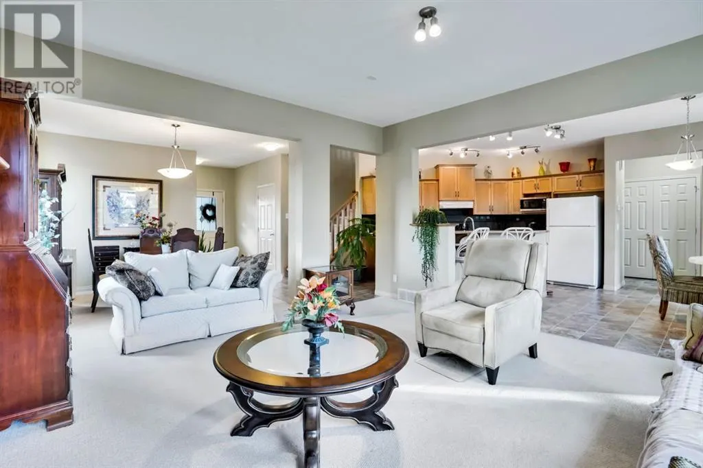 28 Elmont Mews SW