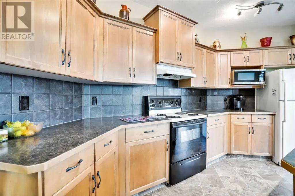 28 Elmont Mews SW