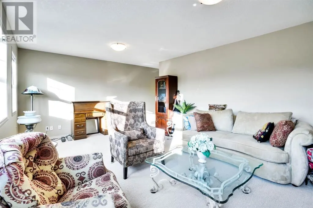 28 Elmont Mews SW