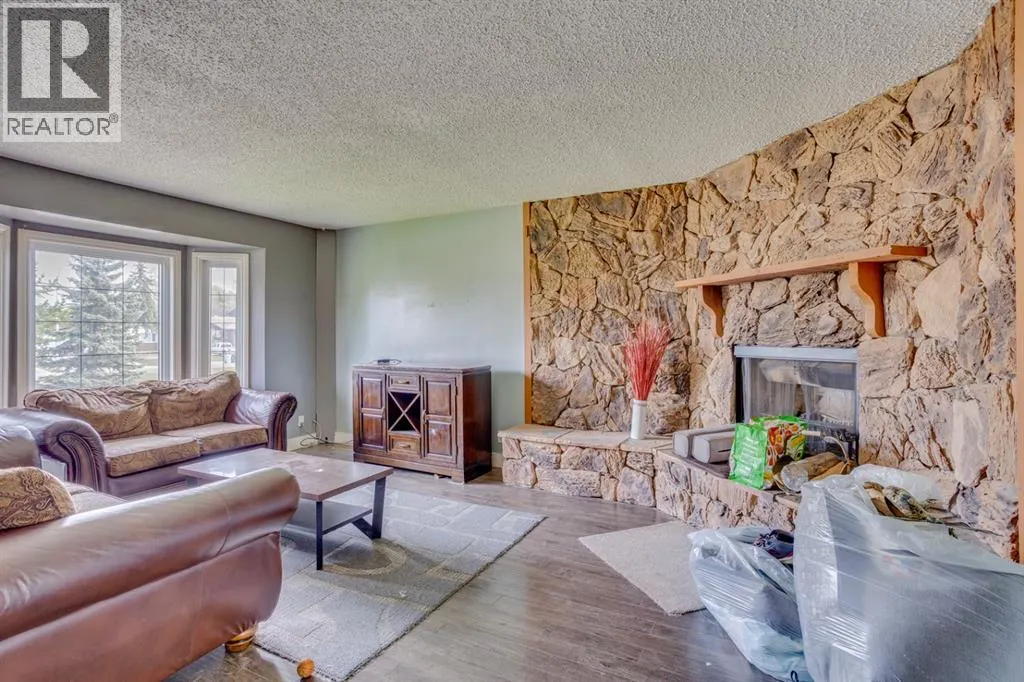 153 Caldwell Crescent