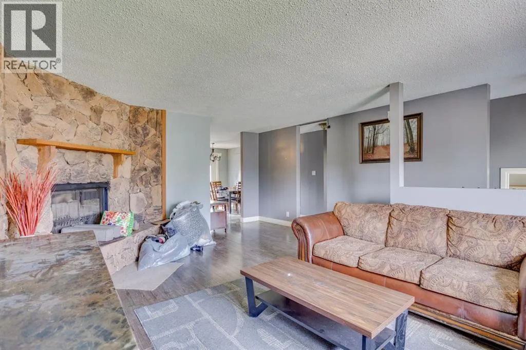 153 Caldwell Crescent
