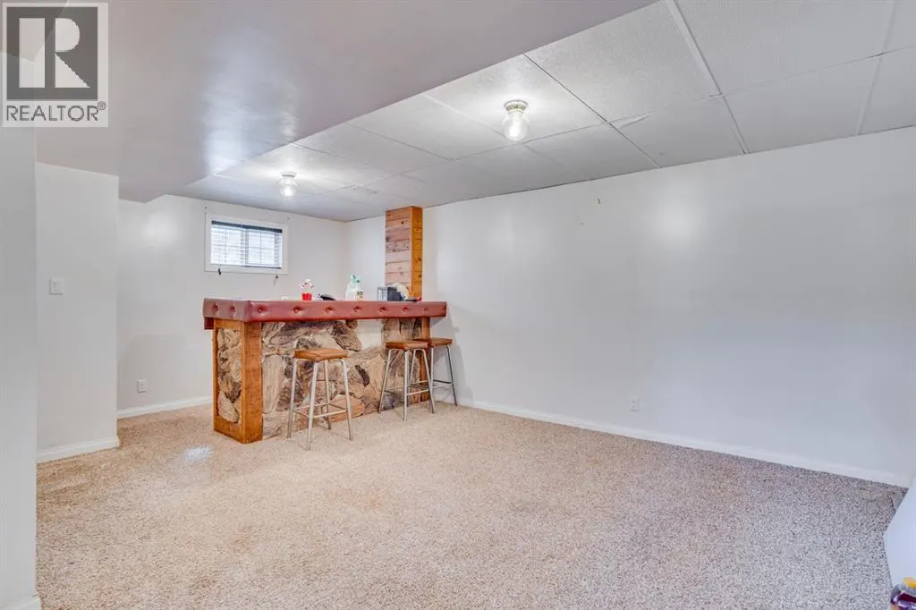 153 Caldwell Crescent