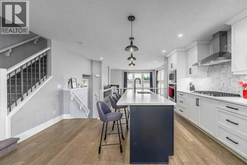 366 Masters Row SE