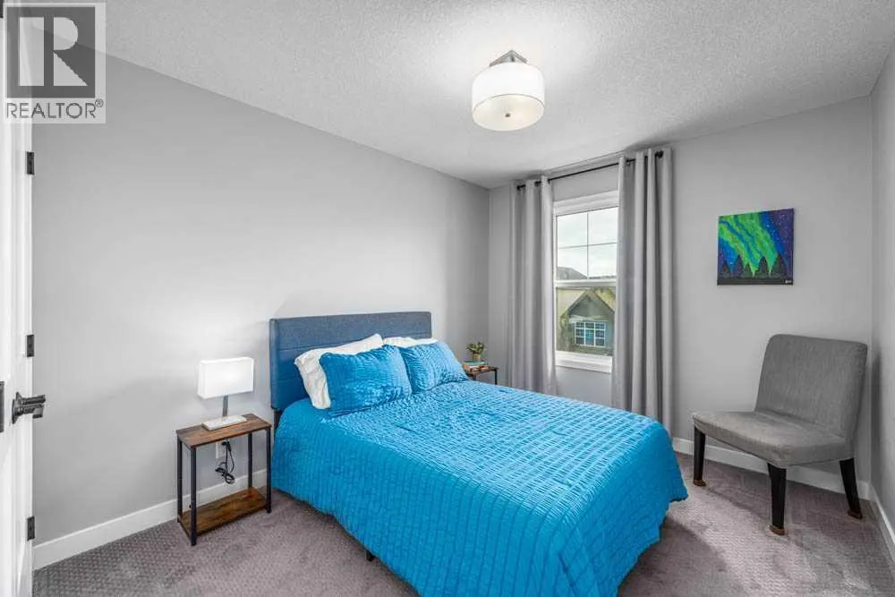 366 Masters Row SE