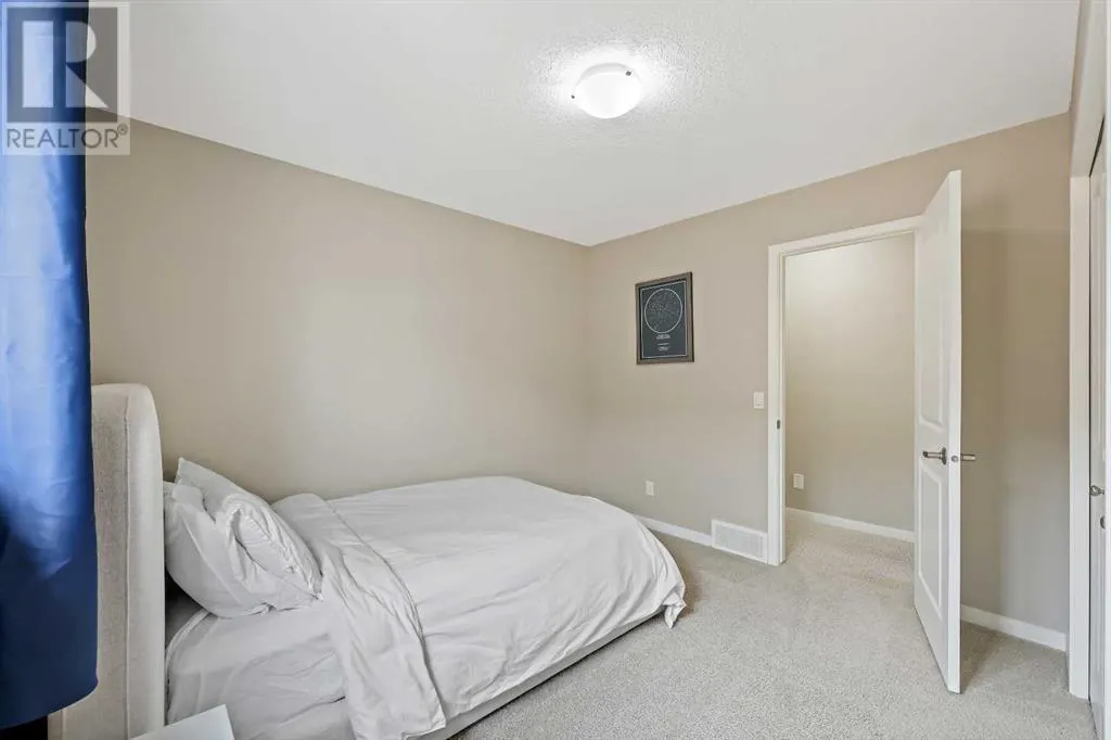 127 Fireside Crescent