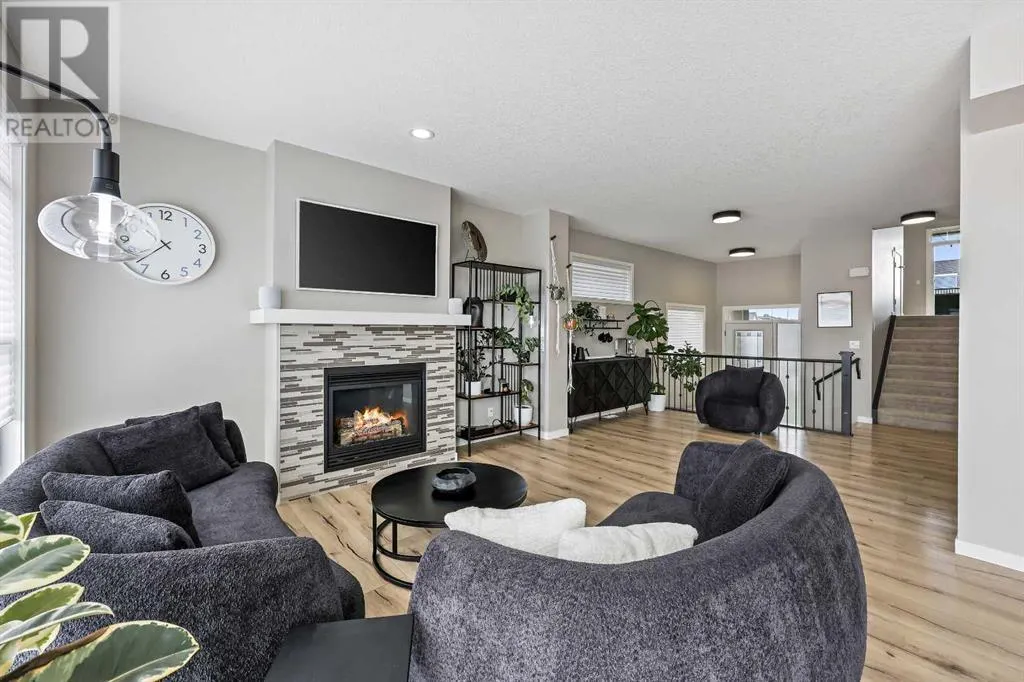127 Fireside Crescent