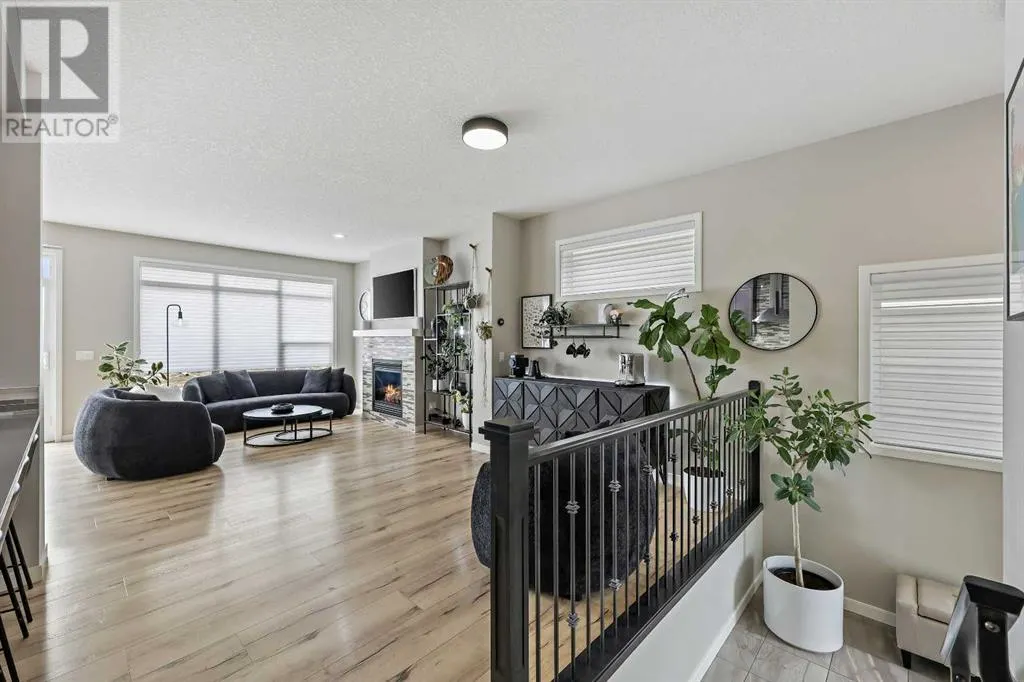 127 Fireside Crescent
