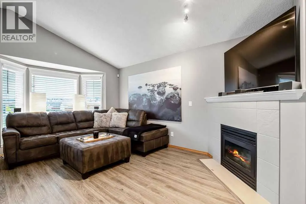 128 Cramond Crescent SE