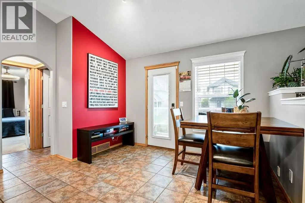 128 Cramond Crescent SE
