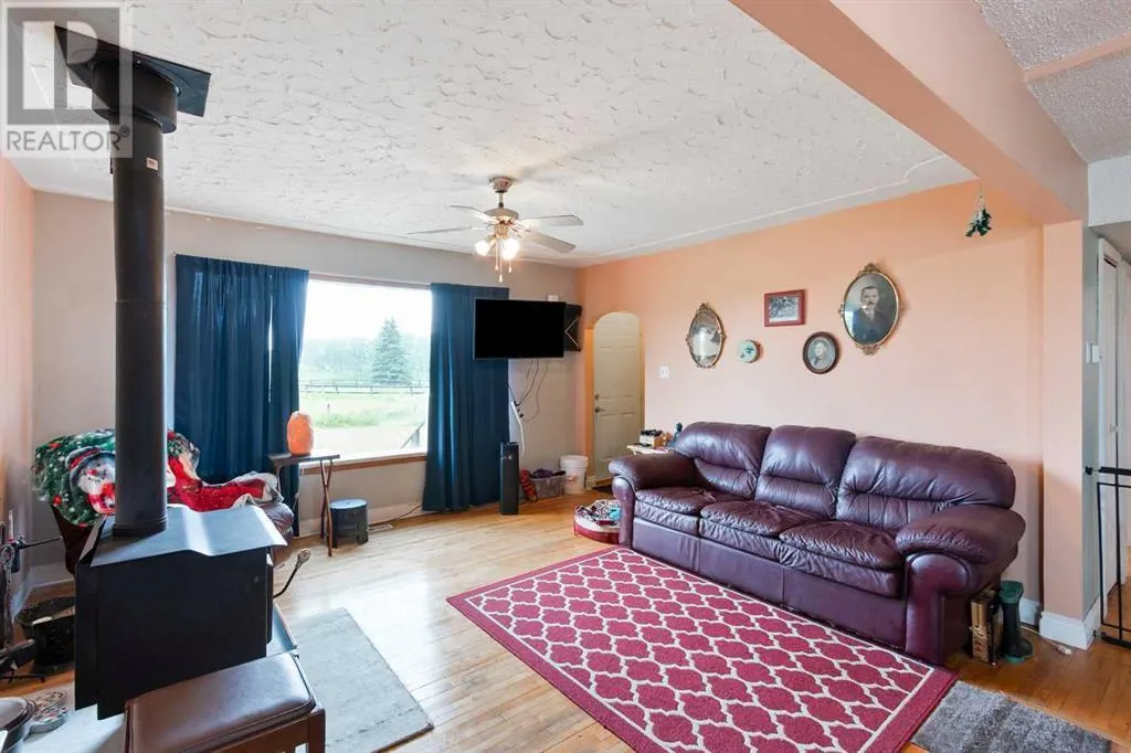 32043 Range Road 40
