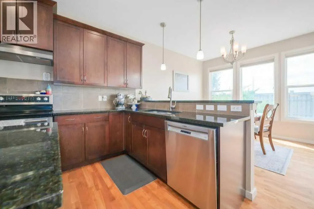 401 Mahogany Court SE