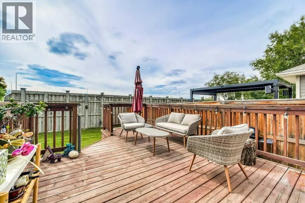 401 Mahogany Court SE