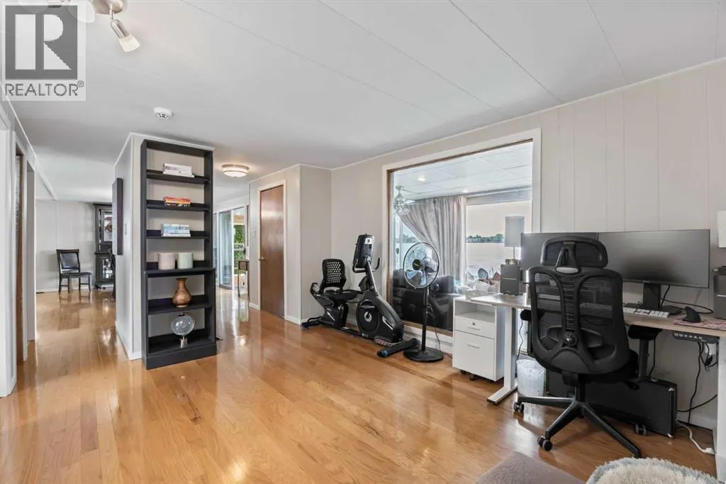 828 West Chestermere Drive