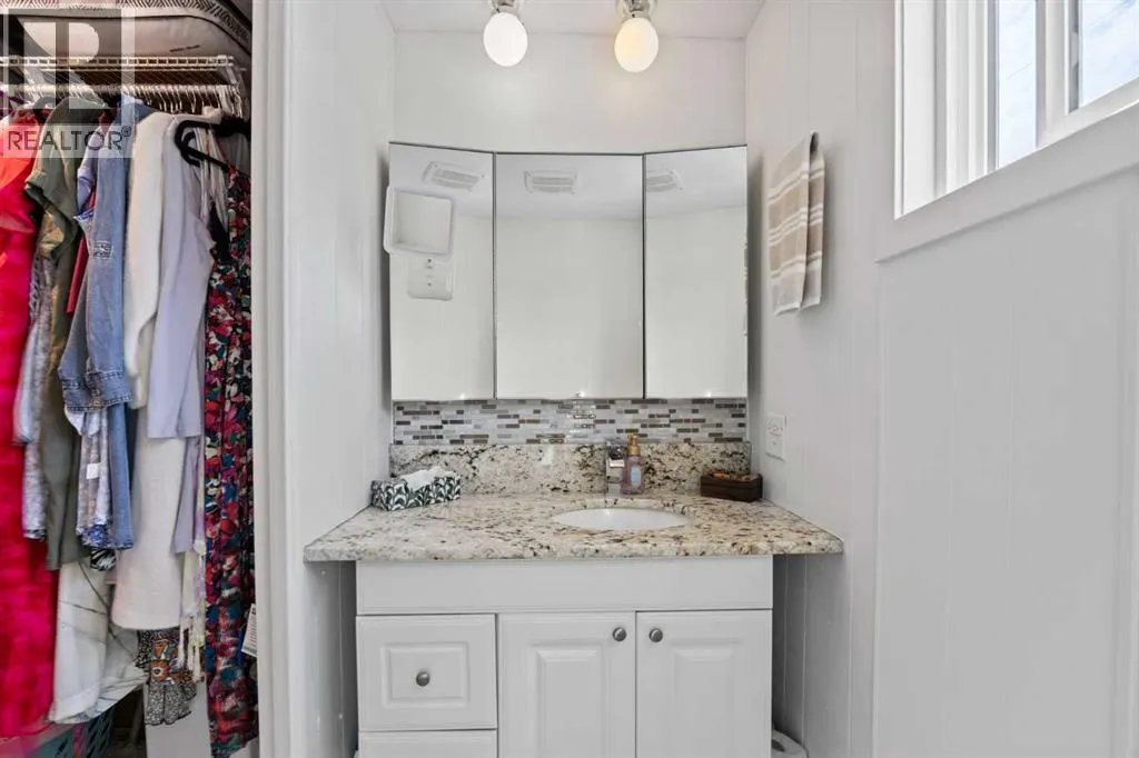 828 West Chestermere Drive