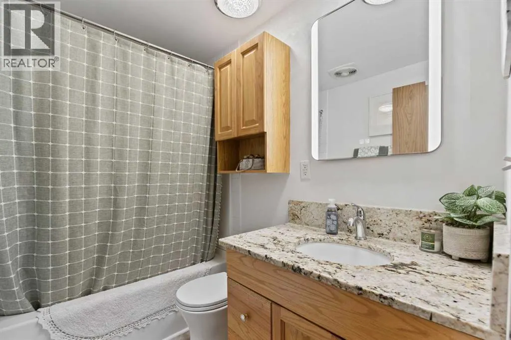 828 West Chestermere Drive