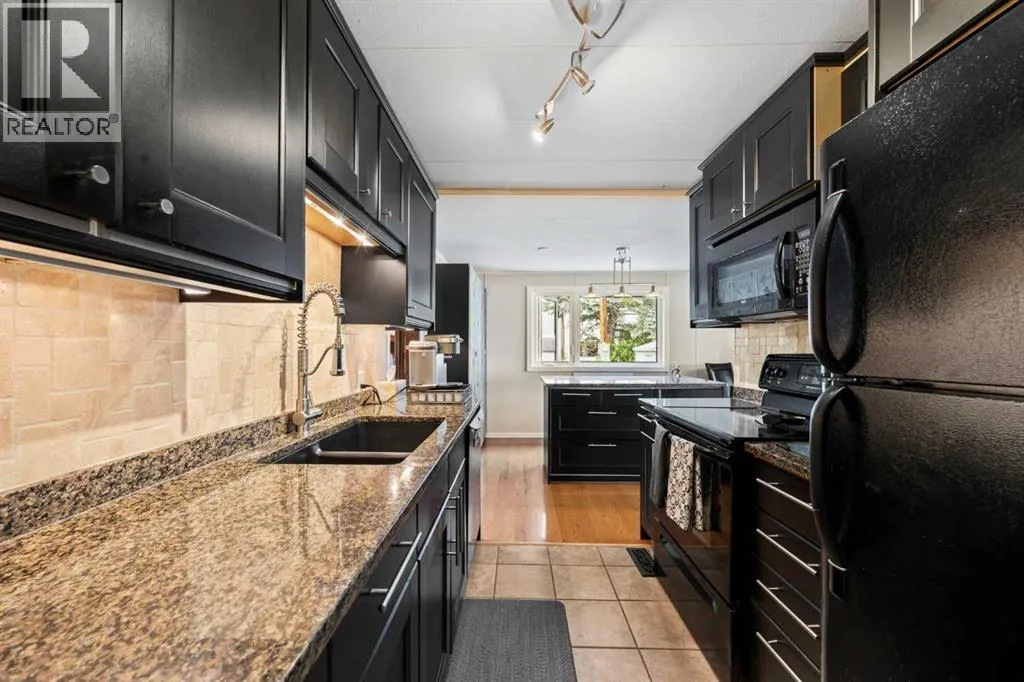 828 West Chestermere Drive