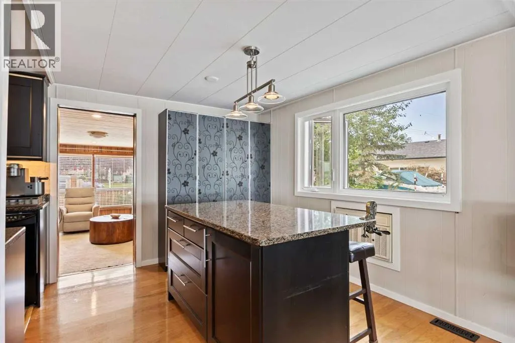 828 West Chestermere Drive