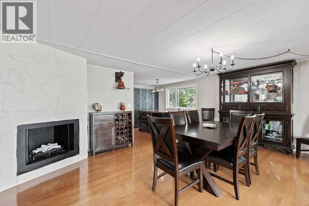828 West Chestermere Drive