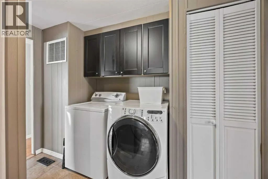 828 West Chestermere Drive