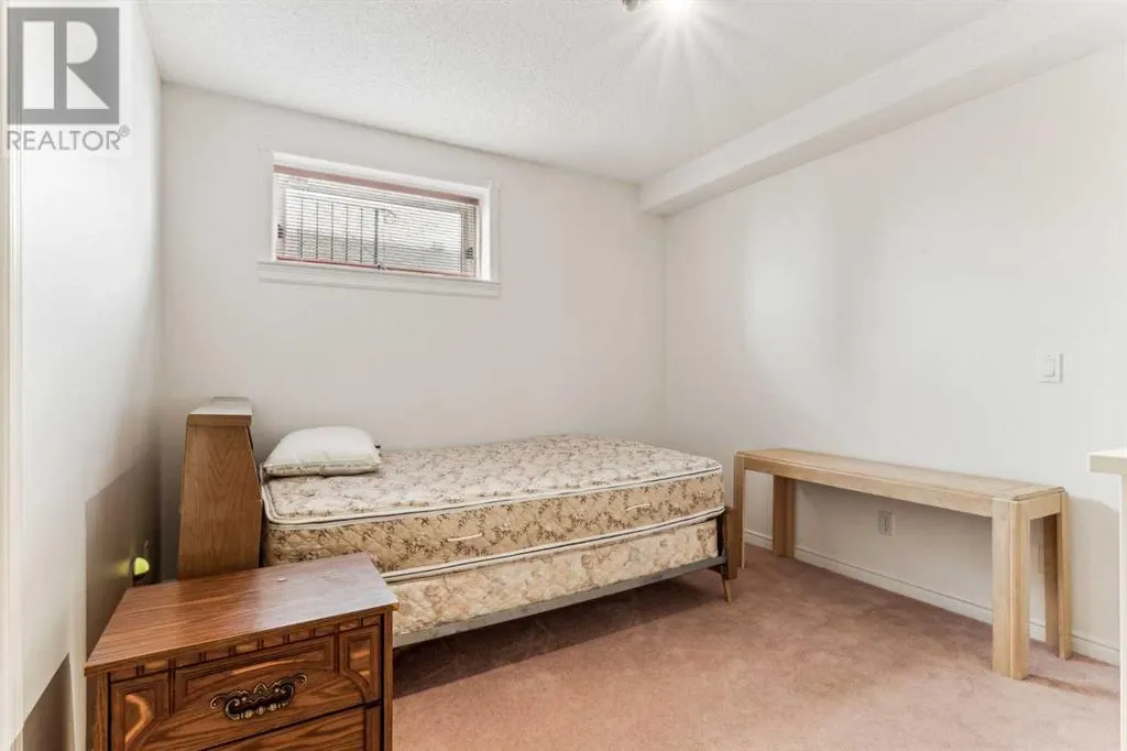 52 Edgeview Road NW