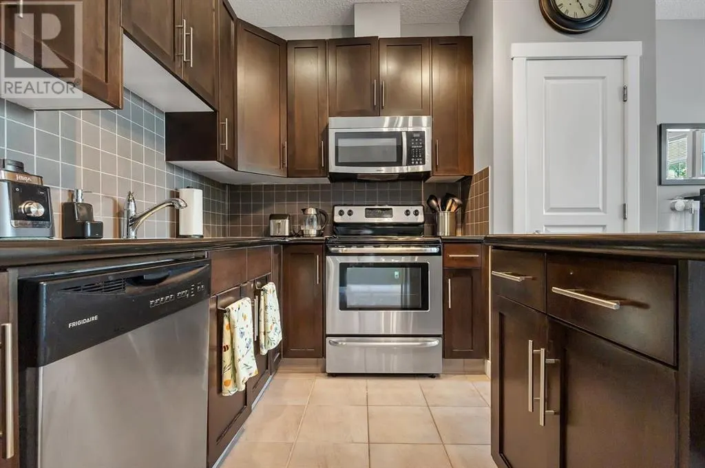 13, 28 Heritage Drive