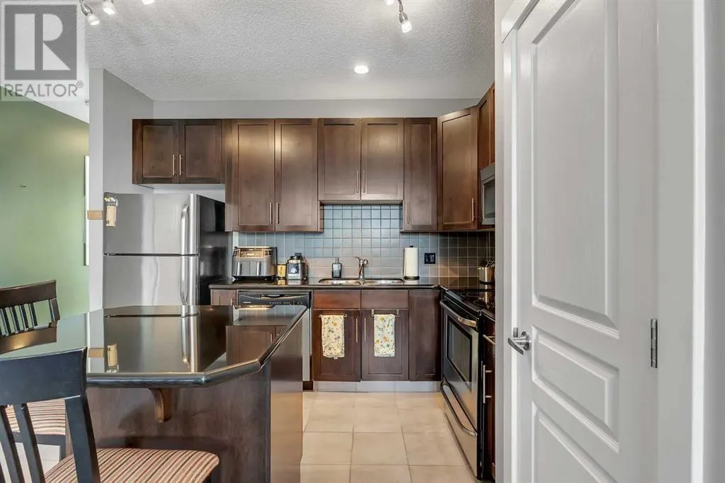 13, 28 Heritage Drive