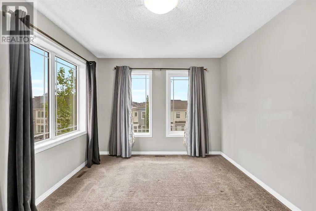 25 cityscape Row NE